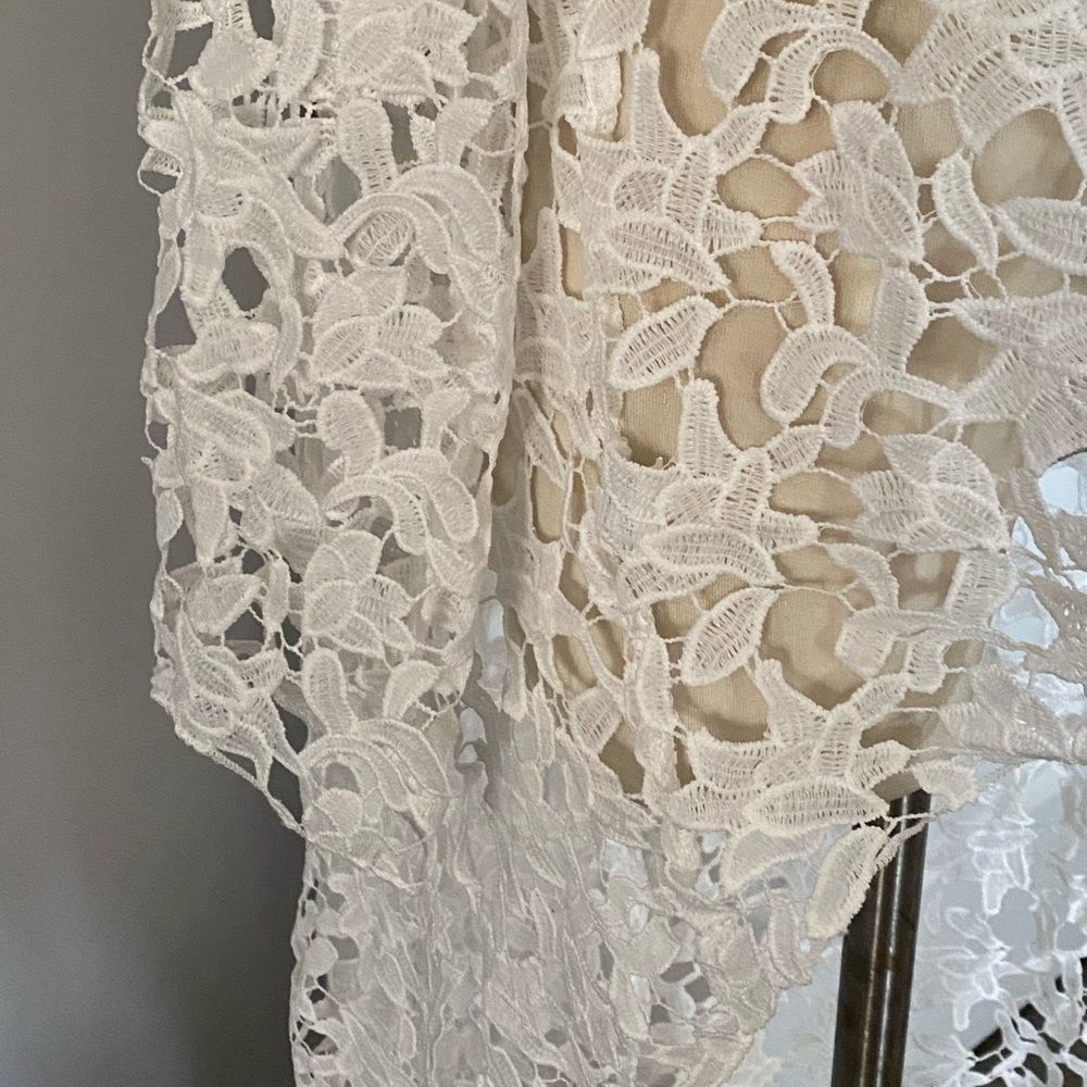 White Lace Eyelet Zimmerman Inspired High Low Top - Picture 3 of 5